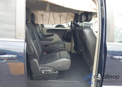 2014 Chrysler Town & Country Touring from USA, damaged, VIN 2C4RC1BG8ER208770